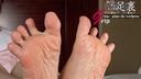 足裏激敏感OLえりかの23.5cm深爪足指が開く足裏足指接写鑑賞