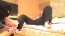 【Appearance】M man who is crushed by the big legs of an esthetician and made to ejaculate with a footjob