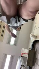 【Asuna-chan (2)】Panchira of a junior office lady in the same department [In-house upside down shooting]