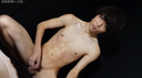 [Yuki] 腹肌巴基 19 歲蘇里肌肉農克的腰擺豐富的射精 ！ 下巴長度測量和很多頑皮的問題！