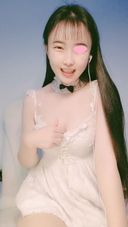 중국에서 청초하고 귀여운 소녀의 셀카