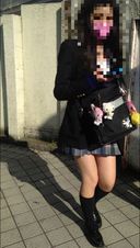 ※ Face appearance [Skirt turning panchira 019] Super miniskirt girls