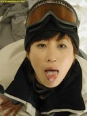 望月雅子的每日精液單板滑雪運動員雅子讓我們在寒冷的斜坡上與SEX熱身！ 彙編