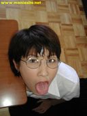 모치즈키 마사코의 매일 사정 여교사의 안경 얼굴사정! 내 가르침은 정액 매니아! 편집물