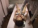 A woman who sprees with a powerful electric vibrator during oil massage! File.3-4