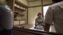 [Mako] A beautiful woman's yukata, rubbing the huge breasts that are revealed in Massa and inserting them at the end! !!