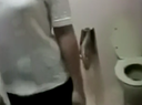 【個人撮影】普通のHじゃ物足りない変態夫婦が駅のトイレで撮影しながら中出しちゃったww