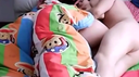 【個人撮影】寝ている子供の隣で子作りSEXに励む生々しい夫婦の営み動画