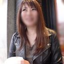 【熟女・ハメ撮り】むっちりBODYの人妻！パイパンおま○こにガン突きピストン！