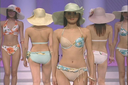 另一個AngleSwimwear Maker活動女孩泳裝★秀2003年第3部分由石田優子，藤井綾香，櫻井博美主演