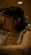 ※Gachi※ [南帕咖啡廳] 一個非常可愛的美麗女孩假裝成模特和原始