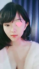 중국 아기 얼굴과 아름다운 큰 가슴을 가진 아름다운 소녀의 셀카 파트 2