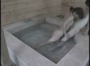 Couples in a private open-air bath in a certain hot spring village Absolutely start SEX act