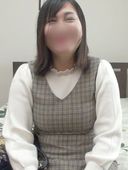 【素人】笑顔が素敵な51歳人妻♥興奮して指オナニーで快感♥