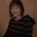 [Married woman / individual shooting] Fifty-something mature woman! ! Taste plenty of Sumire's whitening erotic areola and vaginal shot in the shaved. *Limited quantity