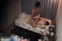 日本人のカップルが自宅でセックスしています