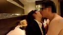 【딥 키스】푹신한 야한 입술로 에리나(19)와 딥 키스하면서 고무 없음 섹스! 마지막은 입안에 대량 사정
