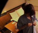 【Small camera】Female in her early 20s at Osaka Hotel Masturbating after changing clothes * Deletion caution