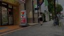 【パンチラ】【痴女】日本一の繁華街で朝キャバ痴女を◯撮、外では隙だらけな彼女に密着