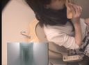【Toilet Masturbation】Girls who make full use of the shower function and acme directly on chestnuts. 01