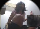 【Toilet Masturbation】Girls who make full use of the shower function and acme directly on chestnuts. 06