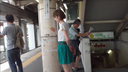 Flip up the skirt of a woman with a good face on the escalator! !! 7