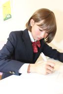 本当に男の娘！？とんでもなく可愛い制服女装子がお勉強の途中にムラムラしてオナニー‼顔に似合わず超巨根をシコってザーメン噴射‼〈男の娘〉※レビュー特典あり