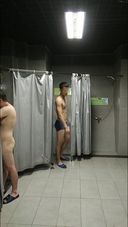 体育会シャワールーム！