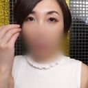 【熟女・ハメ撮り】目つきもとがエロいショートヘアー熟女！いやらしい腰使いでチ○ポの快楽を味わい尽くす！