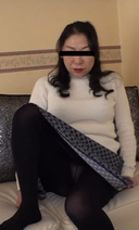 【Individual shooting】Tokyo Metropolitan Middle School PTA President Mature woman's infidelity leak. Screaming immoral affair sex with a young man. The last chance to get pregnant has arrived with forced vaginal shot.