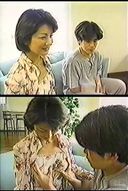 (없음) "옛날 영화" 택배 엄마 시리즈. 이번에는 유쾌한 일본식 유부녀를 전달했습니다. 마자콘 남자는 거친 육봉을 억제하지 못하고 격렬하게 돌진한다. (풀 버전)