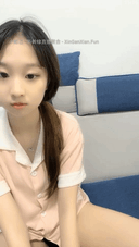 【Amateur Girl Ranking】The 18-year-old beauty broadcasts live for the first time and her whole body is all beautiful