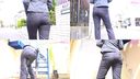 Pantsuit OL plump buttocks and kuikomi. Panty Lines(1)