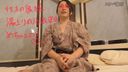 [48-year-old married woman with sex appeal] The yukata figure after the bath plays with the erotic wife on the bed this time and vaginal shot! [Sample available]