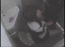 連續發生的女生生廁所事件全部記錄在一個混蛋安裝的隱藏攝像頭上 07