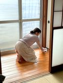【取り立て】マユミ　36歳　人妻　息子の寝る隣で喘ぎ...他人棒に犯されて悦んでしまう女　快楽に堕ちて　自ら中出しを懇願【】