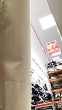 It's an amateur selfie! I masturbated a in the fitting room of Shima ○ Ra, I came many times in the fitting room while the in-store broadcast echoed, I forgot to post this, but it is still a video before high school graduation!
