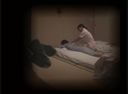 Hidden camera from beginning to end that I was allowed to do a business trip massage sister [mature woman] with money at a hot spring inn 05