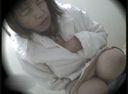 모여 버린 소녀는 잠시 목욕탕에 들어가 몰래 자위한다. 숨겨진 카메라 애호가의 작품 06