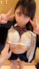 【fan向け】20歳Hカップ黒髪清楚系JDファストフード店員さん。笑顔０円、おまけ〇円。コスプレしてハメ撮り中出し