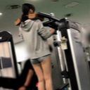 [腹肌運動員] 奇聞趣事與著名減肥館的教練 （3）。 抽搐訓練有素的身體美和持續的性高潮*數量有限