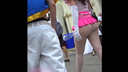 Cosplayer female pantyhose ass! Low eagle on the street in full view!