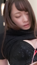 A popular influencer who went viral on a certain SNS. I enjoyed her sexy face and slender and beautiful body.