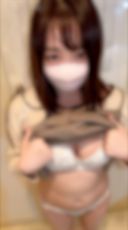 【Individual shooting】A 19-year-old professional student aiming to become a childcare worker. Even though she is shy, she is active for a living. Gonzo while wrapped in motherhood