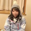 【素人】動物病院スタッフの清楚可愛い女の子を雪山ナンパ。ムチムチの色白巨乳揺らして淫れる中出しセックス。