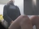 Two turtles set up in the toilet of the outlet are powerful serious videos! Women masturbating in the shower 10