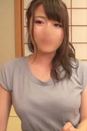 【個人撮影】色白で水着姿の巨乳美女♥ パイ責めで興奮して濃厚フェラチオ♥