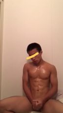 [Limited to 10 downloads] Masturbation of a handsome college student with amazing muscles