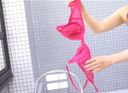 【Underwear fetish】Observe the bra intently ☆ Passion pink bra ♪ with a pattern from the front to the back