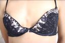 【Underwear fetish】Excited by the camouflage bra that wraps around the